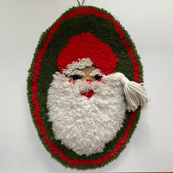 Santa Claus Christmas Latch Hook Rug Wall Hanging 1970s - Picture 1 of 4